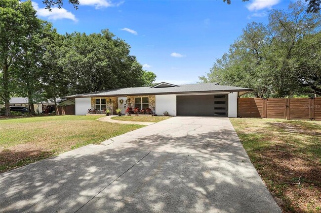 property at 412 Pinar Dr