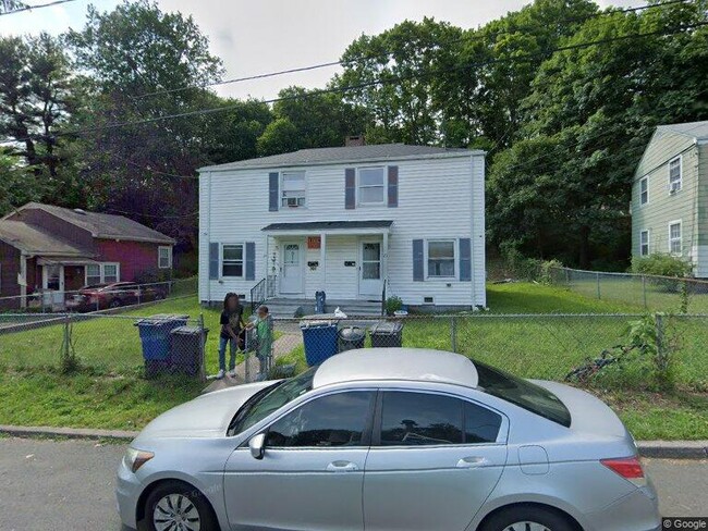 24 Valley Pl N
