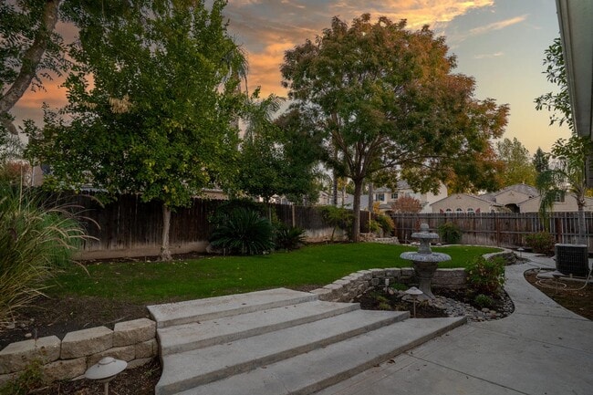 1739 McKelvy Ave in Clovis, CA - Building Photo - Building Photo