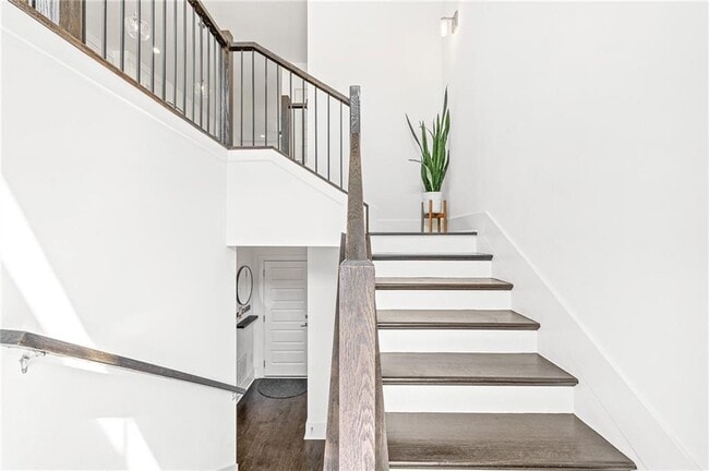 1801 Huntington Hills Ln NW in Atlanta, GA - Building Photo - Building Photo