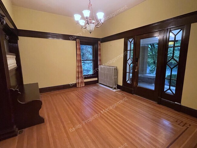 1458 Cherokee Rd in Louisville, KY - Building Photo - Building Photo