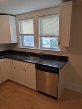 2 Webster St, Unit 6 in Somerville, MA - Building Photo - Building Photo