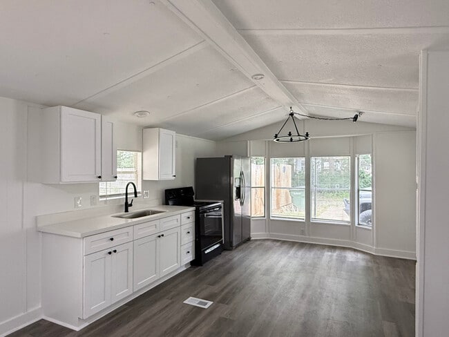 700 Hayman St in Huntsville, TX - Building Photo - Building Photo