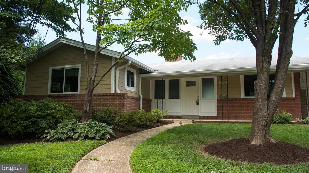 5101 Benton Ave in Bethesda, MD - Building Photo