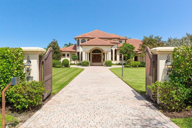 3310 Palm Beach Point Blvd