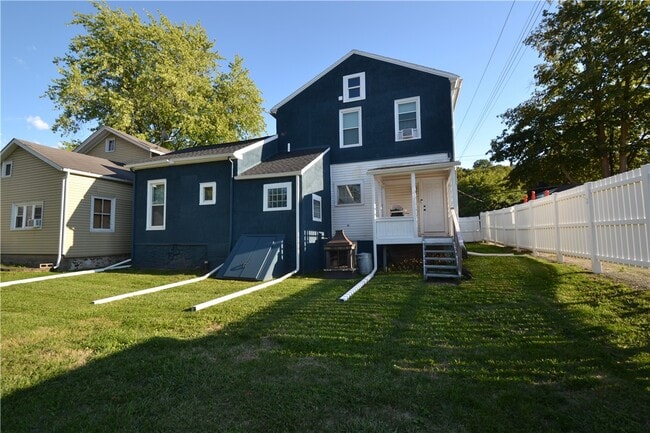 property at 505 E Main St