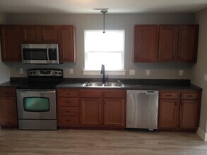513 Hickman Ave in Columbia, MO - Building Photo - Building Photo