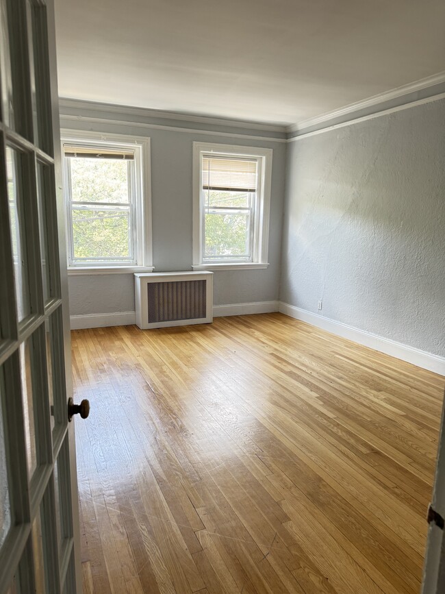 41 Manchester Rd, Unit 3