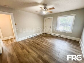 1002 W 6th St in Greenville, NC - Building Photo - Building Photo
