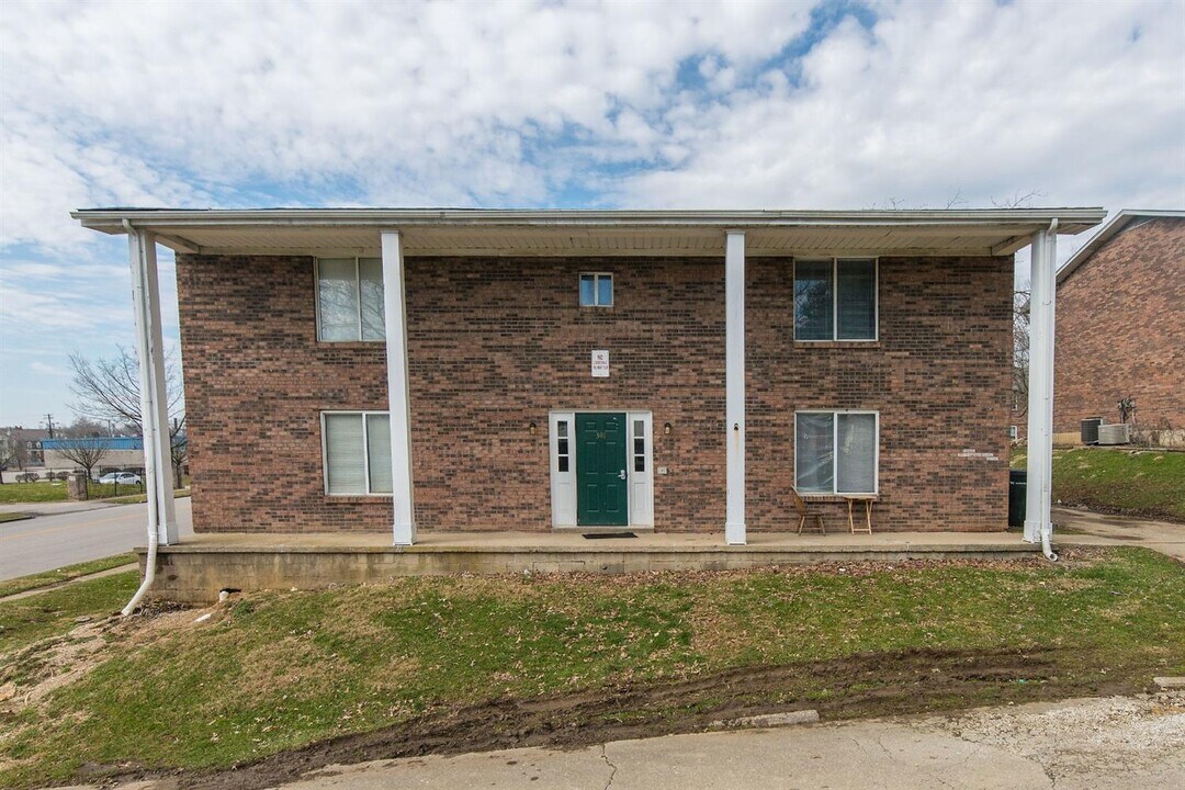 301 Christy Allyn Ct-Unit -4 in Lexington, KY - Building Photo