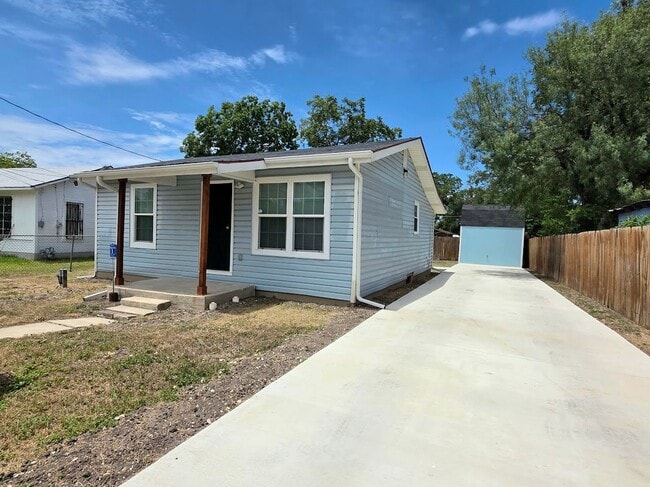 property at 1725 Madrid St