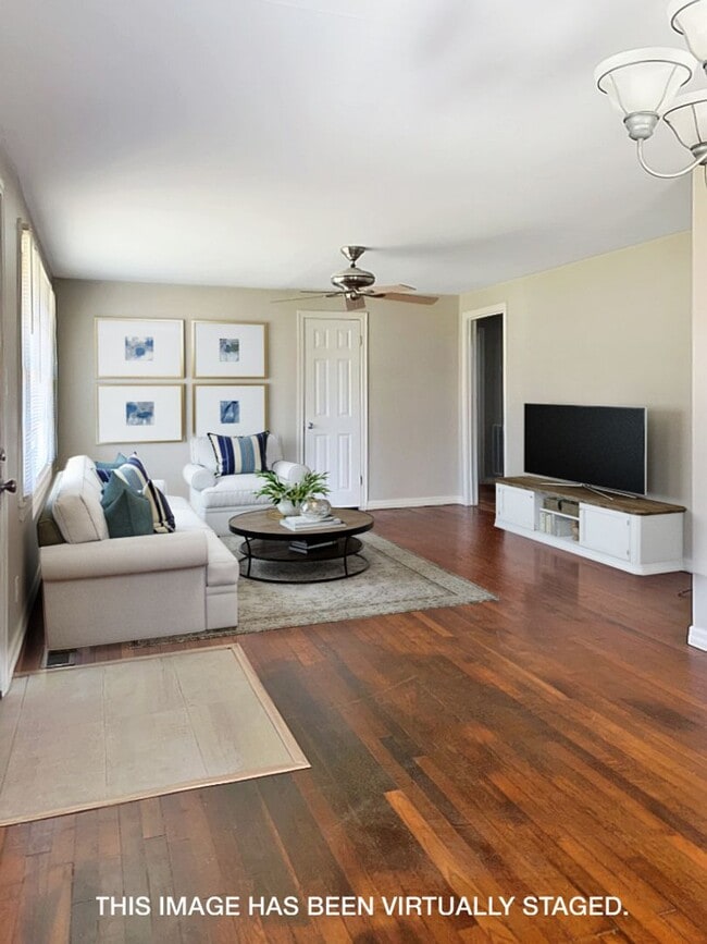 106 Hackett Ct in Florence, AL - Building Photo - Building Photo