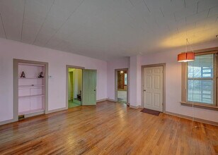 21101 S 96th St in Hickman, NE - Foto de edificio - Building Photo