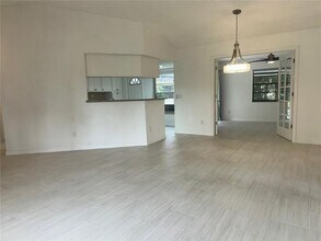 8618 Woodbridge Dr in New Port Richey, FL - Building Photo - Building Photo