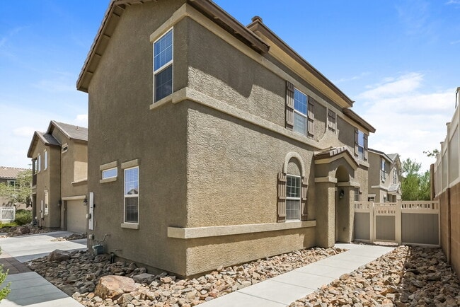 967 Wembly Hills Pl