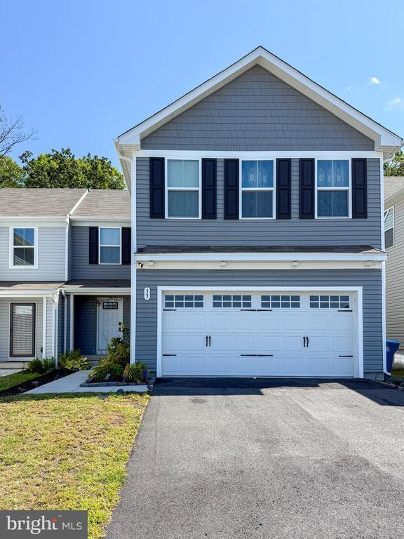 property at 33 Juniper Cir