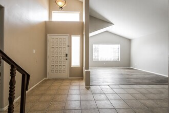 24226 N 40th Ln in Glendale, AZ - Building Photo - Building Photo