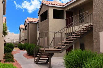 Mandalay Bay Apartments in Las Vegas, NV - Building Photo - Building Photo
