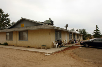 11868 1st Ave in Hesperia, CA - Building Photo - Building Photo