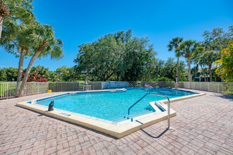 796 Bird Bay Way, Unit 107 in Venice, FL - Building Photo - Building Photo