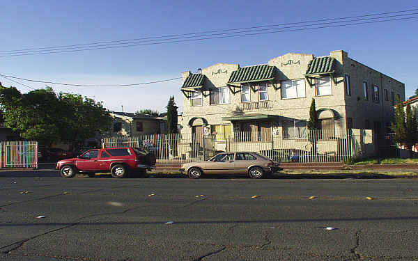 Cypress Apartments in Pittsburg, CA - Building Photo - Building Photo