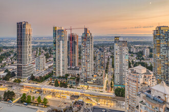 Sun Tower II in Burnaby, BC - Building Photo - Building Photo