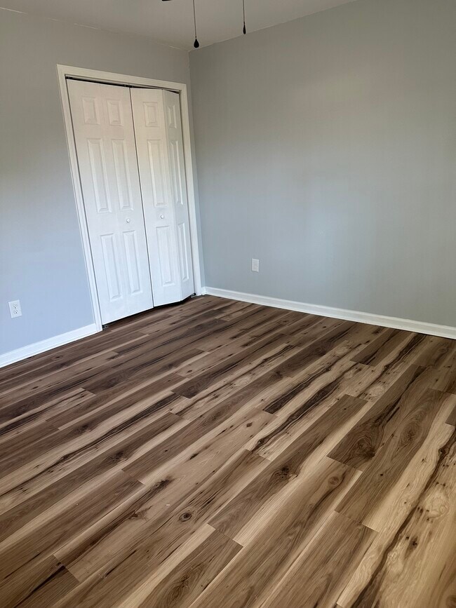 property at 316 Laredo Ct