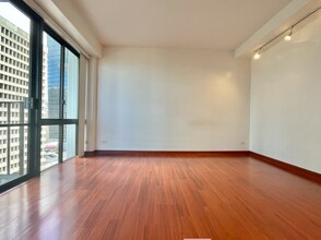 225 Queen St in Honolulu, HI - Foto de edificio - Building Photo