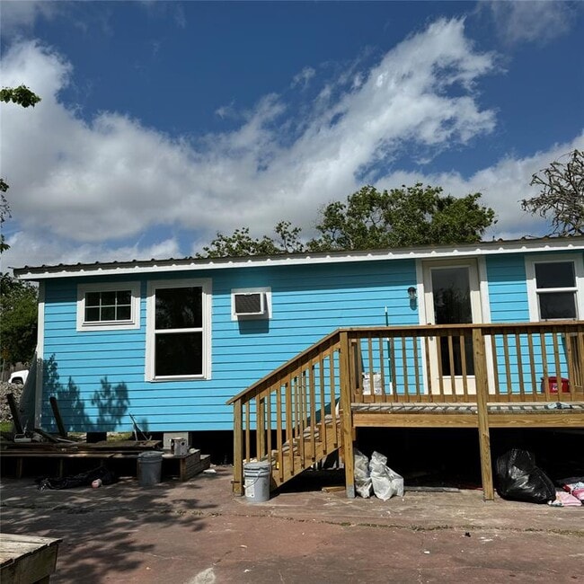 property at 901 6th St