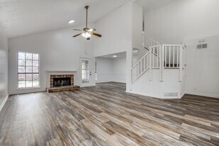 434 Wellington Dr in Mesquite, TX - Building Photo