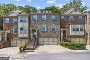 2086 Cobblestone Cir NE in Atlanta, GA - Building Photo