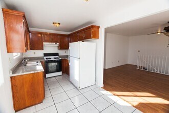 559 N Summit Ave-Unit -559 in Pasadena, CA - Building Photo - Building Photo