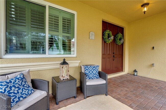 8309 Sumner Ave in Ft. Myers, FL - Foto de edificio - Building Photo