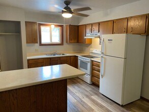 608 N Walnut Ave in Marshfield, WI - Building Photo - Building Photo