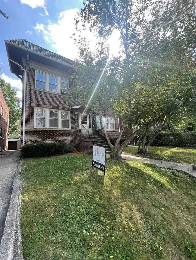 property at 1365 Phelps Ave