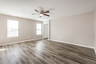 8415 Gates Corner Dr in Indianapolis, IN - Building Photo - Building Photo