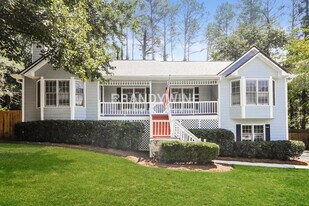 12 Sherwood Forest Dr in Douglasville, GA - Building Photo