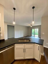 111 Juniper Path in Georgetown, KY - Foto de edificio - Building Photo