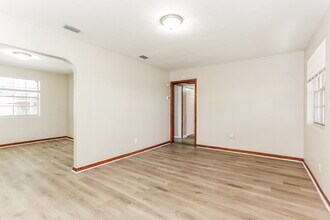 741 Dixon St in Jacksonville, FL - Building Photo - Building Photo