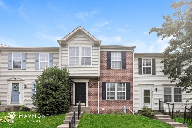 property at 2023 Hackberry Rd