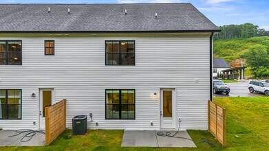 8852 Chapman Trce Wy in Knoxville, TN - Building Photo - Building Photo