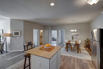 624 McKay Way in Waterloo, WI - Building Photo - Building Photo