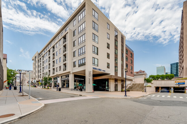 Front Street Lofts in Hartford, CT - Foto de edificio - Building Photo