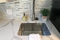 1654 Cordova Ave, Unit Lower - 6