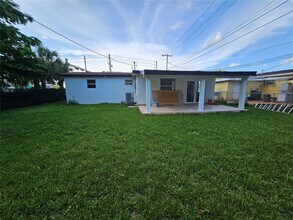 10680 SW 4th St in Miami, FL - Building Photo - Building Photo