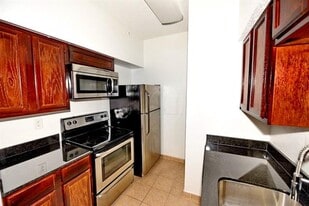 3701 Cedarplaza Ln in Dallas, TX - Building Photo