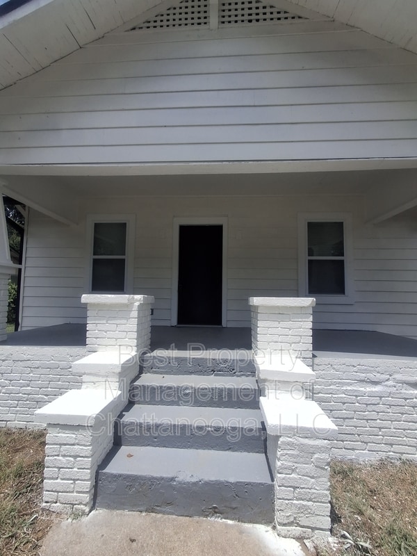 property at 1103 Sheridan Ave