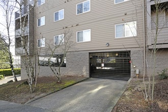 Corbanc Condiminums in Portland, OR - Foto de edificio - Building Photo