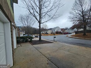 206 Southwind Ln in Newnan, GA - Building Photo - Building Photo