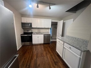 21 Quarry St in Gainesville, GA - Building Photo - Building Photo